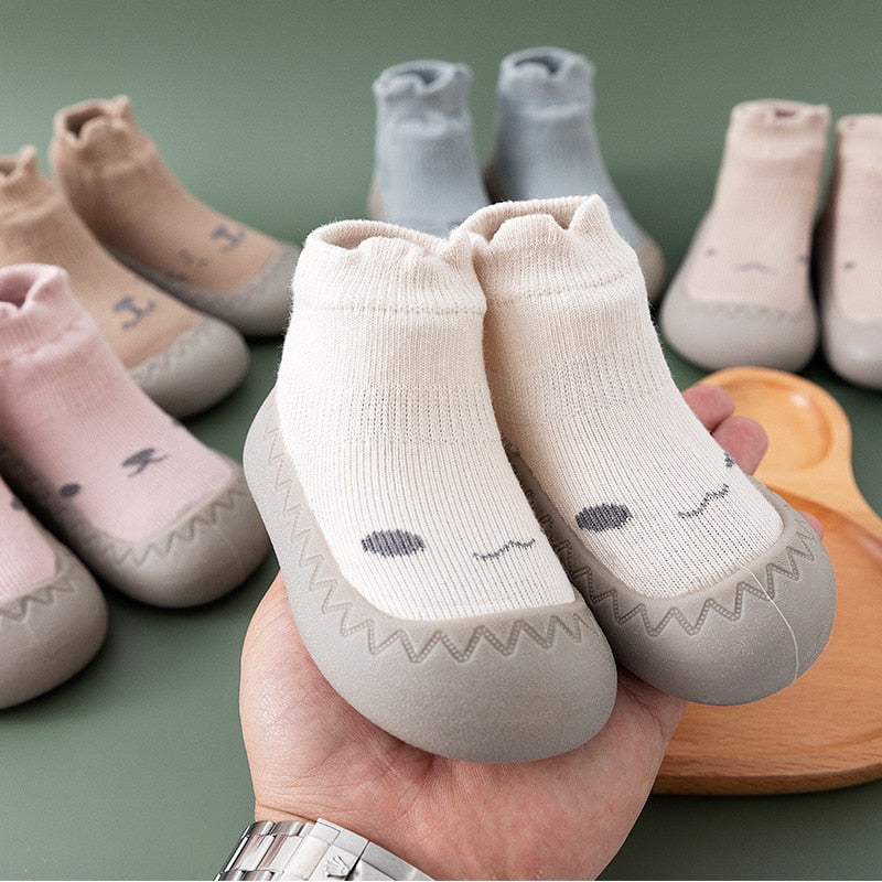 Baby Cartoon Print Soft Rubber Sole Booties childrensterritory