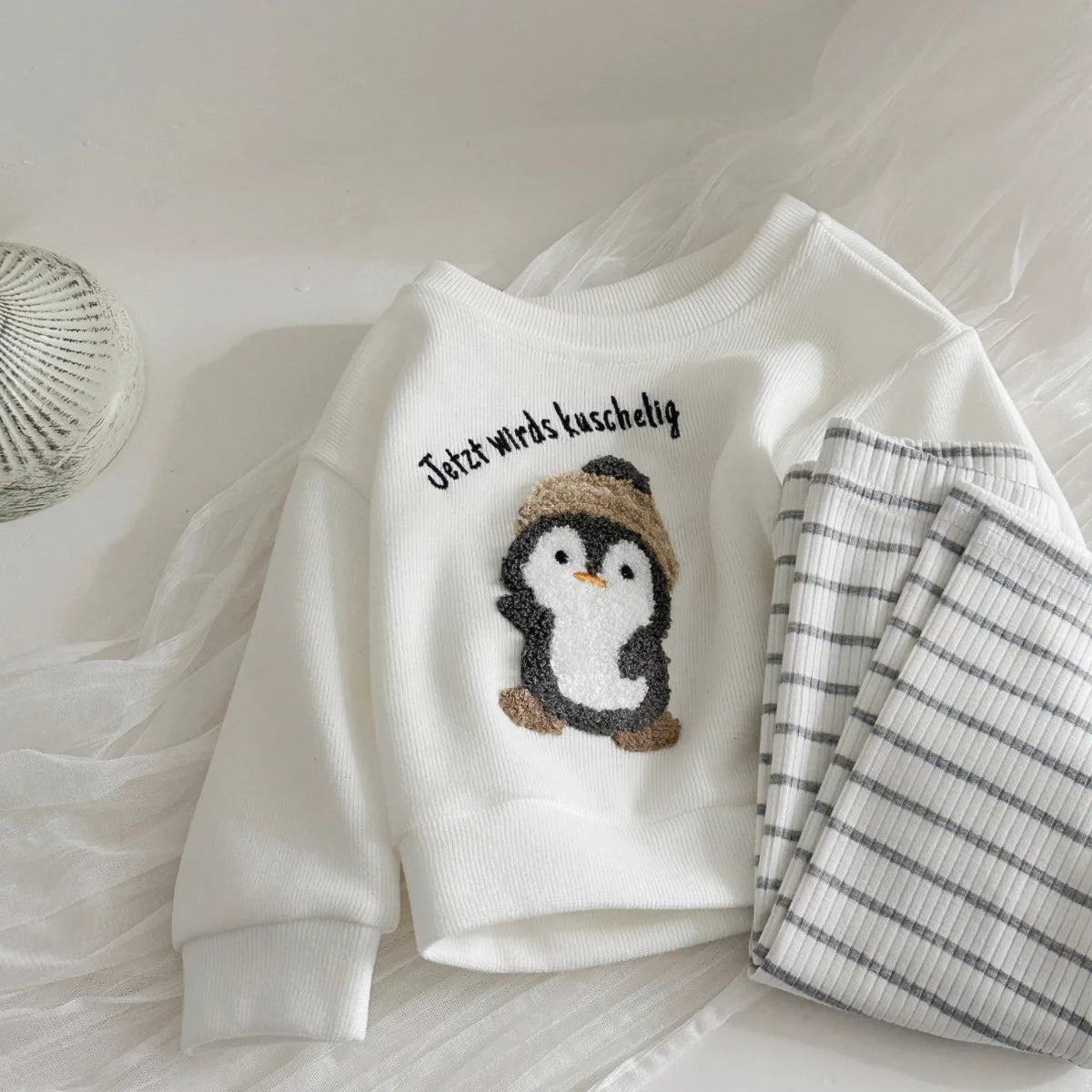 Embroidery Cartoon Bear Design 2Pcs Baby Girl Clothing Sets childrensterritory