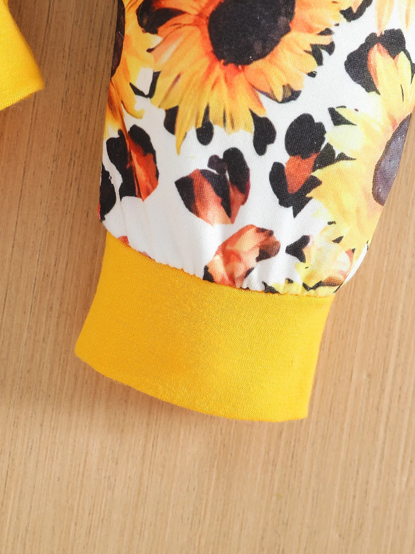 Newborn Girl Floral Print Romper with Headband
