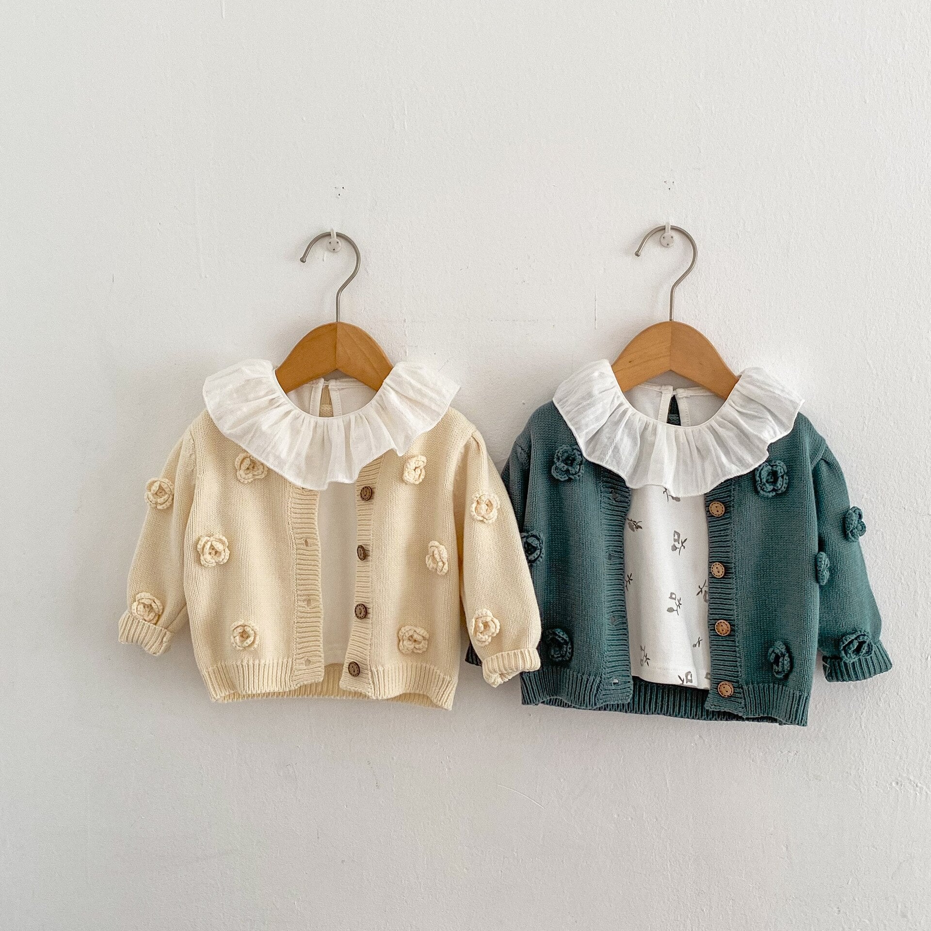 Handmade Flower Design Baby Cardigan/Knitwear childrensterritory