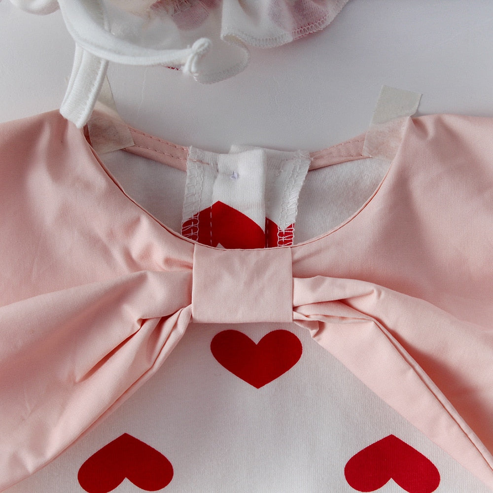 Newborn Baby Heart Print Bodysuit with Hat childrensterritory