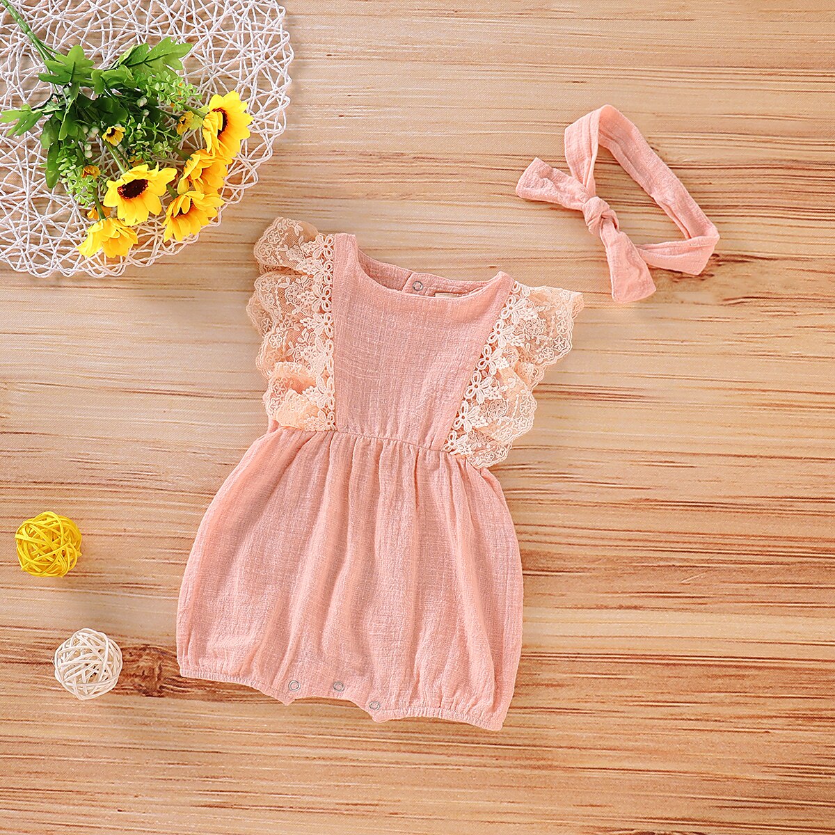 2Pcs Lace Sleeves Baby Girl Bodysuit with Headband childrensterritory