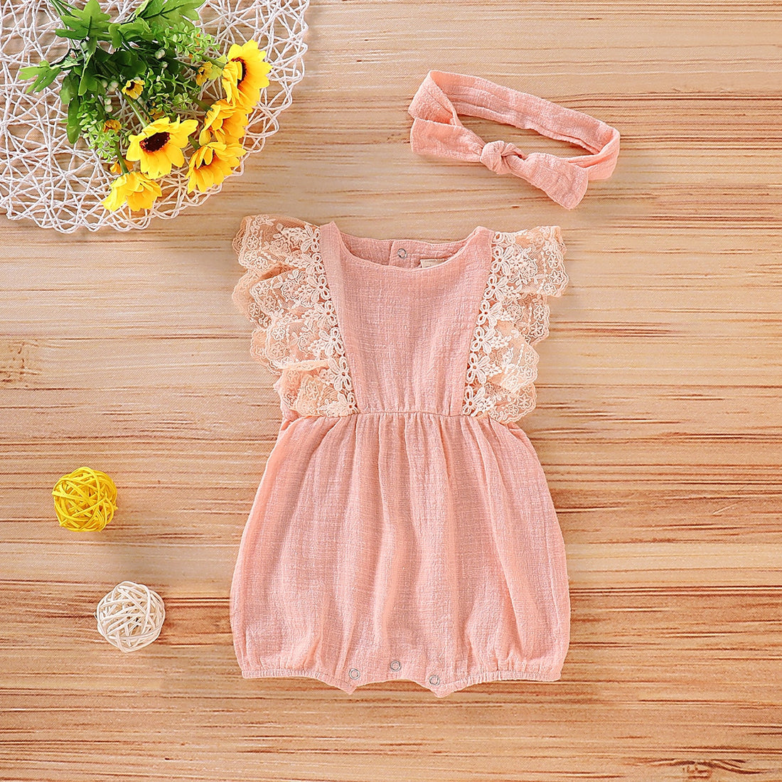 2Pcs Lace Sleeves Baby Girl Bodysuit with Headband childrensterritory